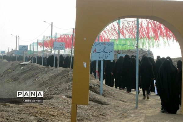 حضور دانش آموزان شهرقدس در مناطق عملیاتی جنوب کشور