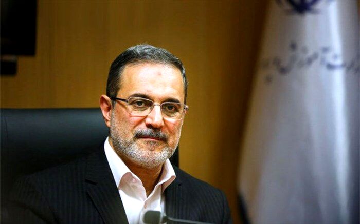 واکنش بطحایی به گزارش ۲۰:۳۰: زیر سوال بردن تلاش معلمان جوانمردانه است؟