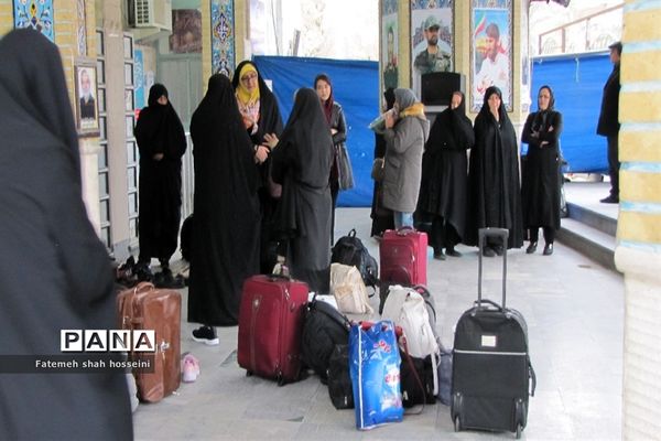 اعزام دانش آموزان دختر شهرستان فیروزکوه به مناطق عملیاتی جنوب کشور