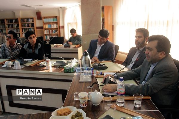 دیدار معاون حقوقی و امور مجلس آموزش و پرورش با اعضای اتحادیه انجمن‌های اسلامی