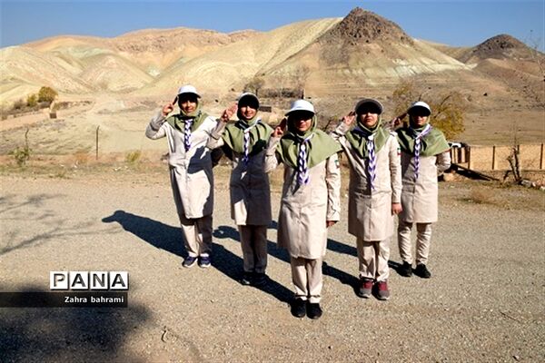 برگزاری اردو و همایش کوه‌پیمایی تشکیلات دانش آموزی پاکدشت