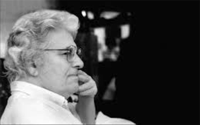 شعر سپید با طلوع بامداد متولد شد