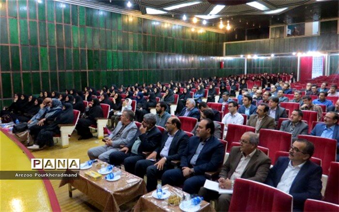 برگزاری همایش هنر معلمی و آداب تدریس ماندگار