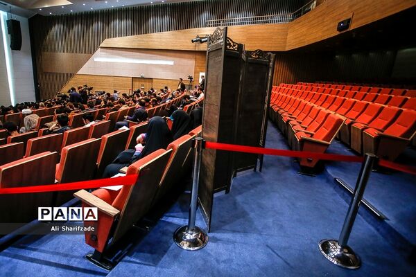 افتتاحیه دوازدهمین کنگره پیشگامان پیشرفت