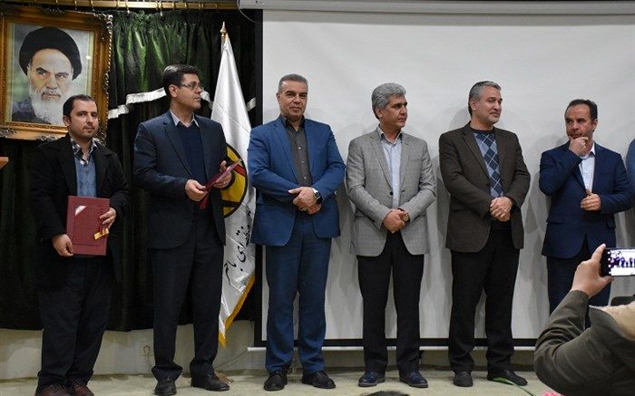 تجلیل از برگزیدگان دوازدهمین دوره از مسابقات قرآنی وزارت نیرو در استان مرکزی