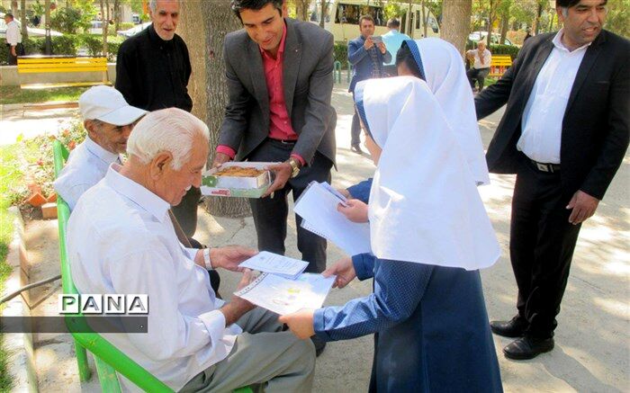 سونامی سالمندی با افزایش نفود بیمه ای مهار می شود