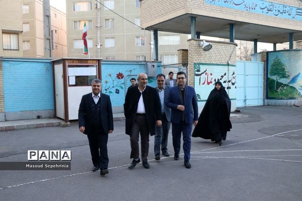 آیین زنگ آغاز هفته پژوهش و فناوری آموزش و پرورش آذربایجان شرقی