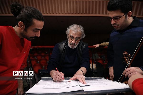 تمرین ارکستر ملی ایران