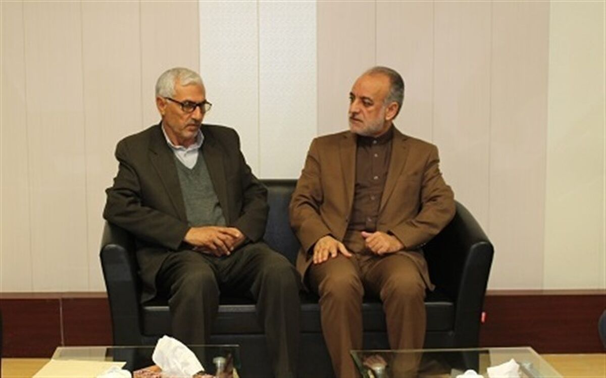 کانکس ها از فقر فضای آموزشی در نهبندان حکایت می کند