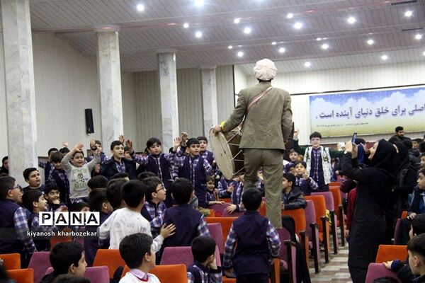 جشن بزرگ یلدا ویژه دانش‌آموزان در ارومیه
