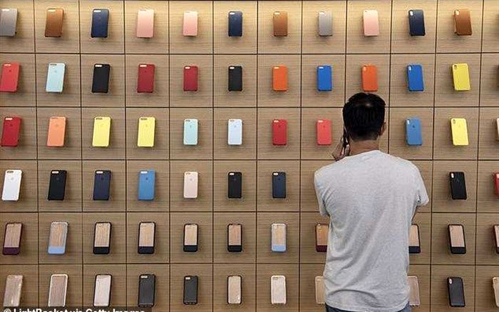 اپل به  اتهام دروغ‌گویی درباره آیفون ایکس راهی دادگاه می شود