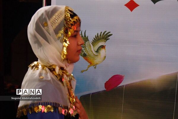 جشن عبادت دانش‌آموزان دختر در ساری