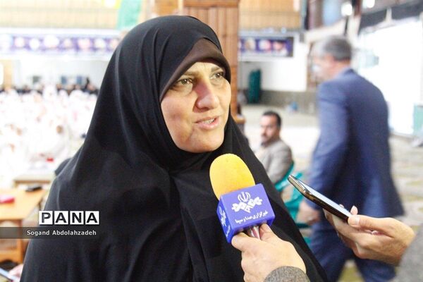 جشن عبادت دانش‌آموزان دختر در ساری