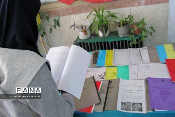 نواخته شدن زنگ هفته پژوهش در شهرستان فیروزکوه