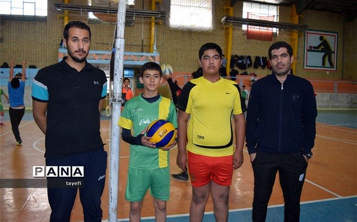 آغاز مسابقات والیبال قهرمانی دانش آموزان مدارس متوسطه  چناران