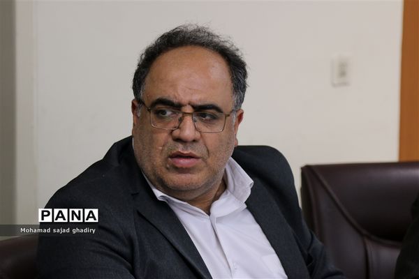 برگزاری سومین جلسه کار گروه خوداتکایی سازمان دانش‌آموزی شهر تهران