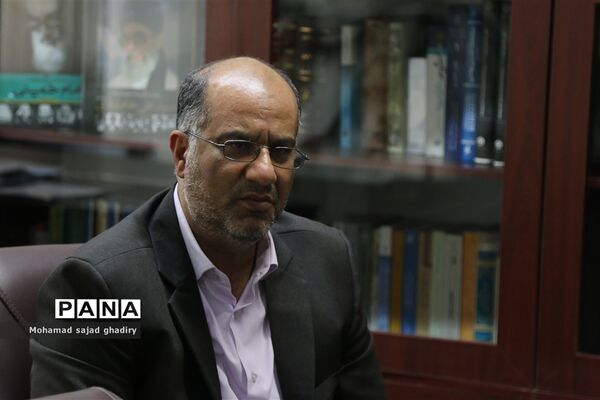 برگزاری سومین جلسه کار گروه خوداتکایی سازمان دانش‌آموزی شهر تهران