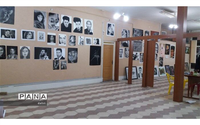 نمایشگاه نقاشی درگز بدون حمایت مانده