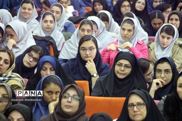 آیین تجلیل از نفرات برتر سی و ششمین دوره مسابقات فرهنگی و هنری و پرسش مهر رئیس جمهوری در ارومیه