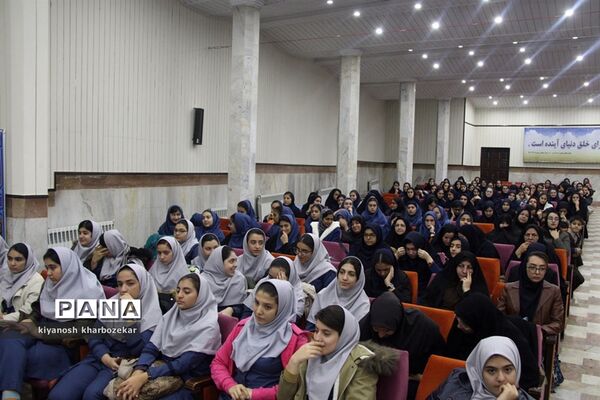 آیین تجلیل از نفرات برتر سی و ششمین دوره مسابقات فرهنگی و هنری و پرسش مهر رئیس جمهوری در ارومیه