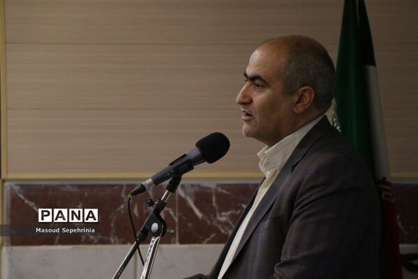 آیین افتتاح توزیع وسایل و تجهیزات ورزشی دانش‌آموزان آذربایجان شرقی