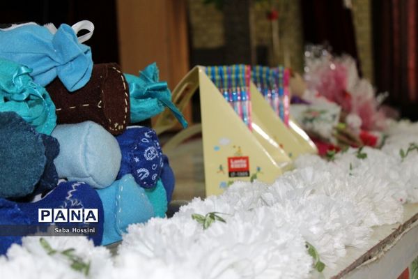 مراسم تجلیل از دانش‌آموزان معلول به میزبانی دبیرستان قاضی در گله‌دار فارس