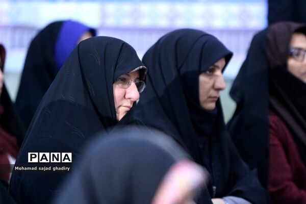 مراسم نمادین هفته بزرگداشت قرآن، عترت و نماز