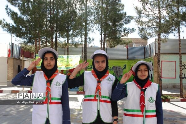 برگزای المپیاد درون مدرسه‌ای دردبیرستان متوسطه اول فخرالزمان قریب