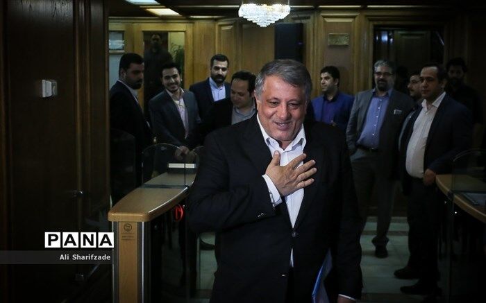 رئیس شورای شهر تهران: موافق تعدیل از بالا هستم