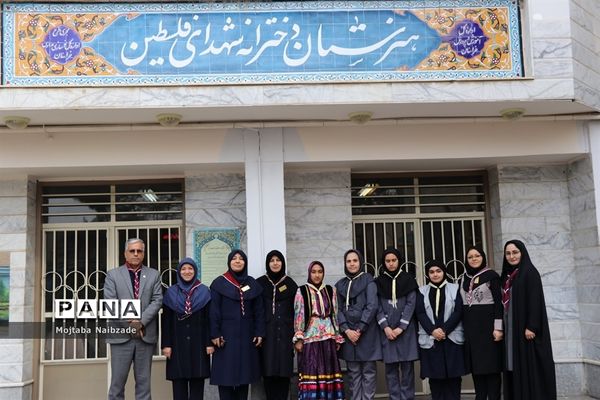 برگزاری جشنواره غذای سالم  و دست سازه‌های هنرجویان  هنرستان شهدای فلسطین ناحیه 4 مشهد