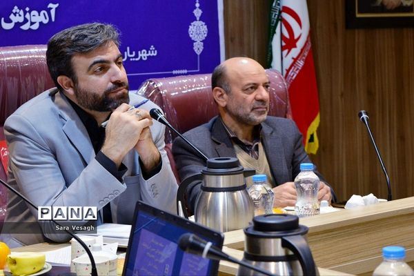 نشست هم اندیشی اعضا هیئت اندیشه ورز شهرستان‌های استان تهران در شهریار