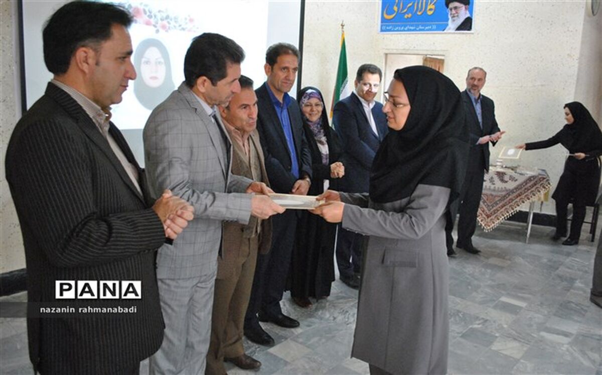 مدیر کل آموزش و پرورش استان کرمانشاه: هفته‌ی پژوهش نماد تفکر و علم‌اندوزی است