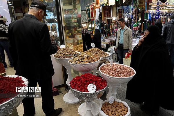 بازار خرید شب یلدا