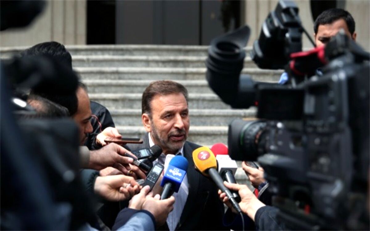 واعظی در پاسخ به منتقدان : دولت از همه ظرفیت‌های دنیا برای بهبود شرایط اقتصادی استفاده می‌کند