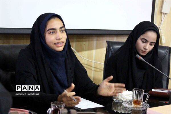 جلسه مشترک مجمع مشاوران، مجلس دانش‌آموزی با مدیر کل آموزش و پرورش استان یزد