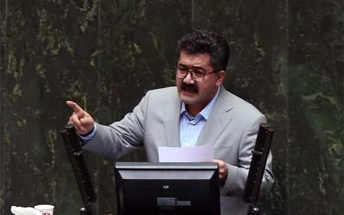 جزئیات تازه از حضور پرحاشیه یک نماینده؛ دیدار درازهی با مدیر گمرک انجام شد