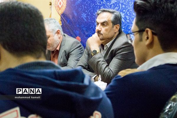 نشست اعضای شوراهای دانش‌آموزی محلات