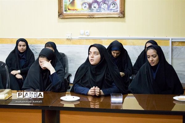 نشست اعضای شوراهای دانش‌آموزی محلات