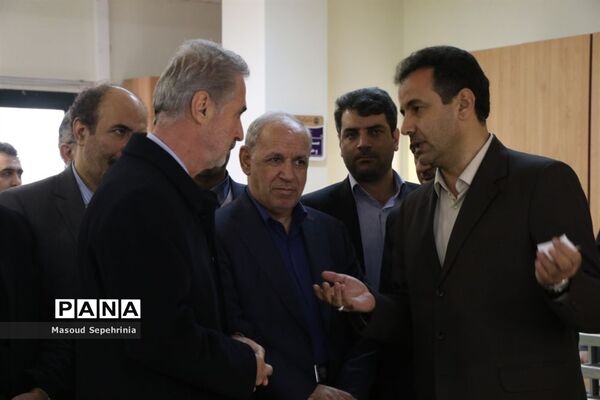 بازدید معاون استخدامی رئیس جمهور از شعبه پنجم سازمان تامین اجتماعی تبریز