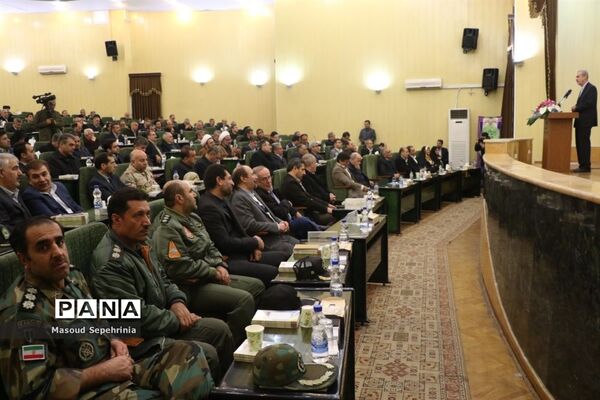بازدید معاون استخدامی رئیس جمهور از شعبه پنجم سازمان تامین اجتماعی تبریز