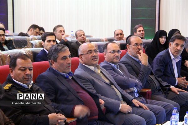مراسم تجلیل از برترین‌های کنکور 97 ناحیه یک ارومیه