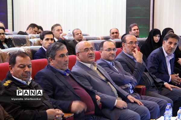 مراسم تجلیل از برترین‌های کنکور 97 ناحیه یک ارومیه