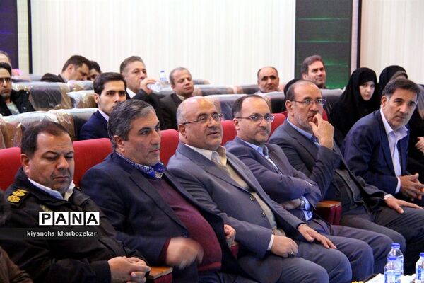 مراسم تجلیل از برترین‌های کنکور 97 ناحیه یک ارومیه