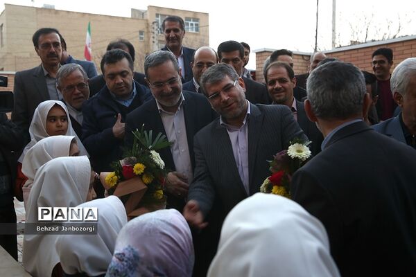 سفر یک روزه وزیر آموزش و پرورش به آران و بیدگل