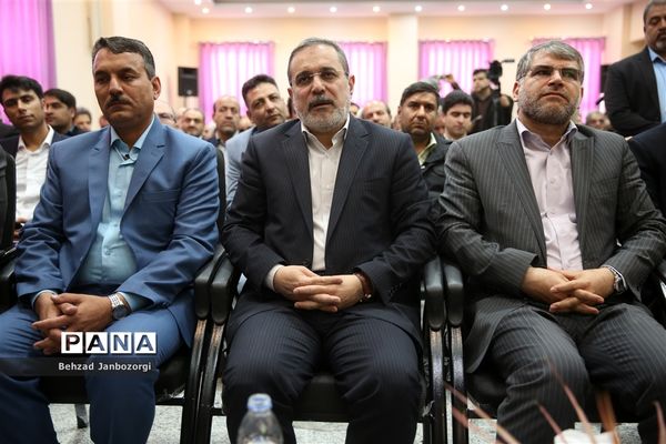 سفر یک روزه وزیر آموزش و پرورش به آران و بیدگل