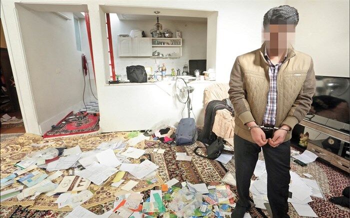 کلاهبردار مدارک هویتی در مهاباد دستگیر شد