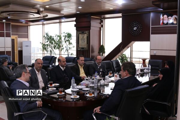 دیدار صمیمی استاندار تهران  با مدیرکل آموزش و پرورش شهر تهران