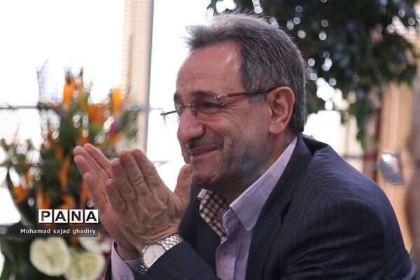 دیدار صمیمی استاندار تهران  با مدیرکل آموزش و پرورش شهر تهران