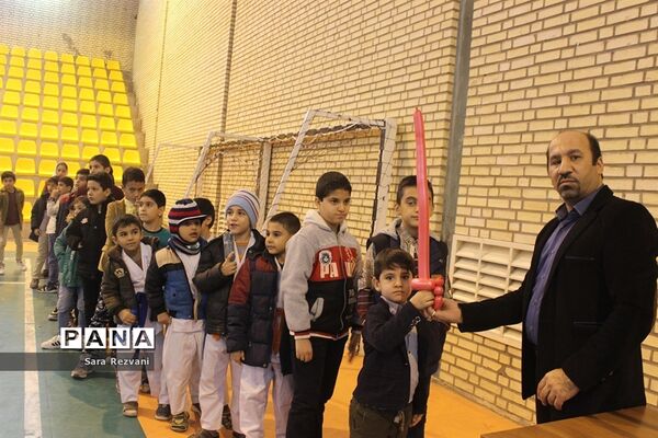 آغاز جشن‌های چهلمین سالگرد پیروزی انقلاب اسلامی در اسلامشهر