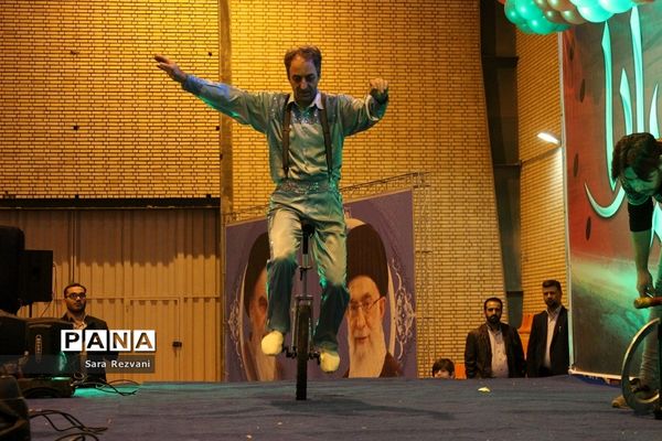 آغاز جشن‌های چهلمین سالگرد پیروزی انقلاب اسلامی در اسلامشهر